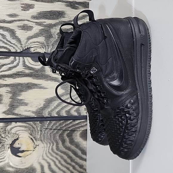 Rare Nike Air Force 1 Spiked Duck Boots Mens Size 9 Black EUC - Picture 1 of 13